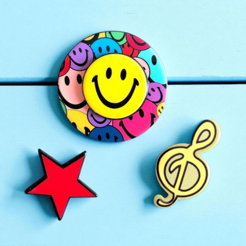 ❤️ 5/$18 - Set of 3 Smiling Face Emoji Music Note Acrylic Pins